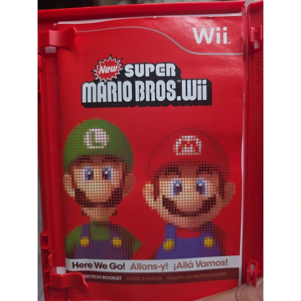 Nintendo New Super Mario Bros. Wii (Wii) Multiplayer E NTSC-U/C Super Mario